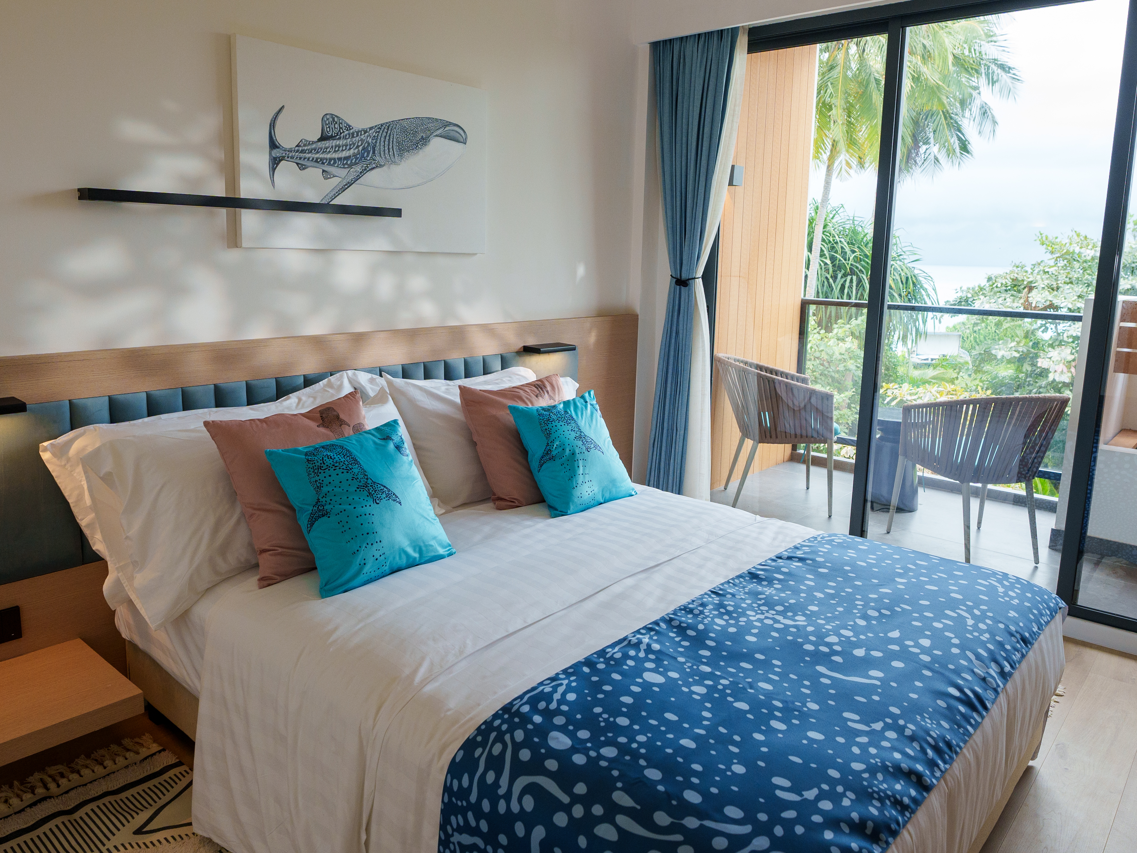 Whale Shark Boutique Hotel: Your Beachside Escape in South Ari Atoll