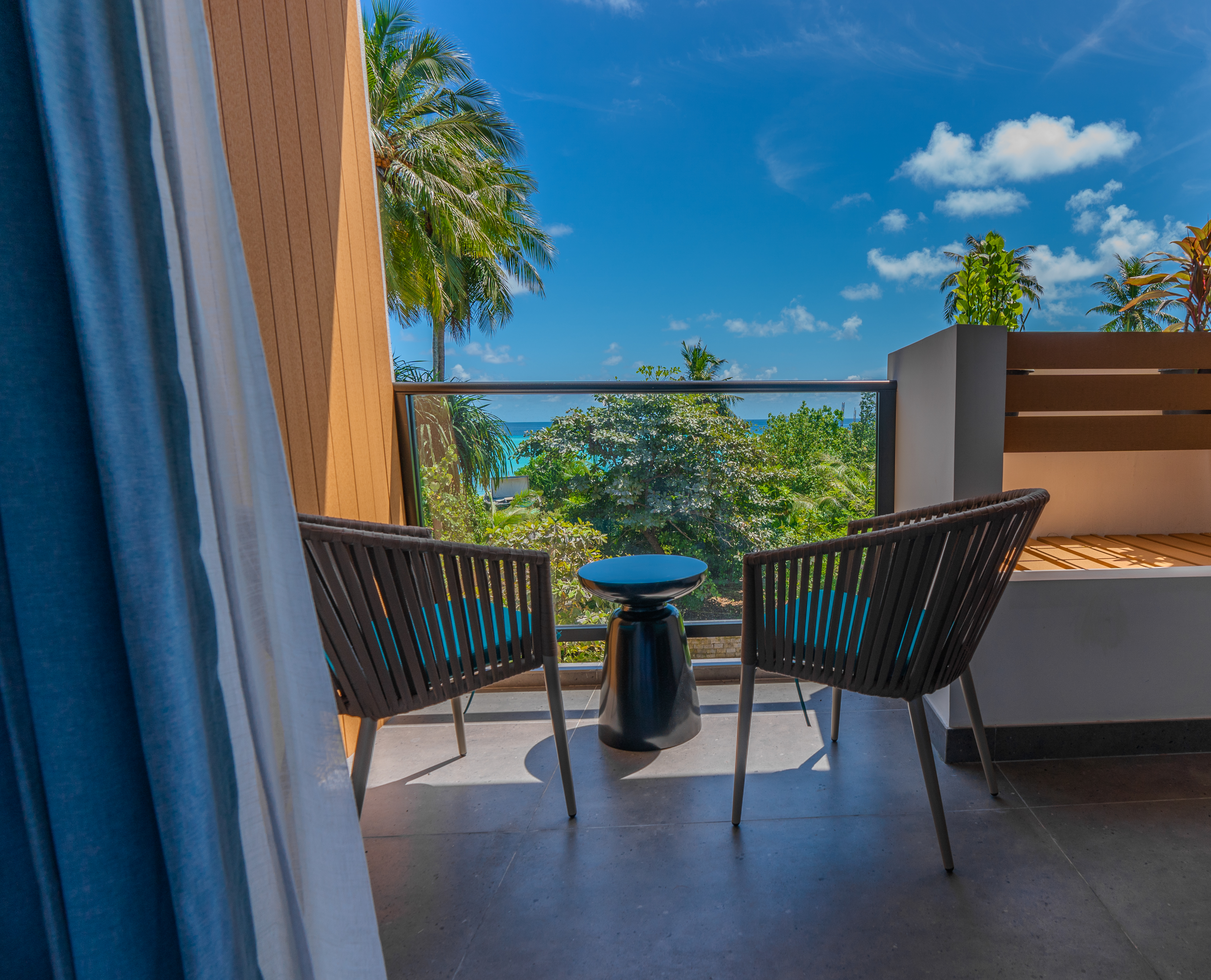 Double Room with Seaview - 5